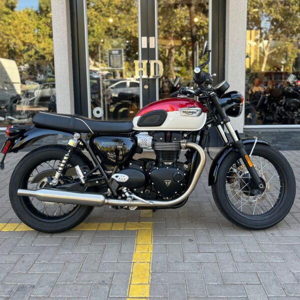 TRIUMPH BONNEVILLE T100
