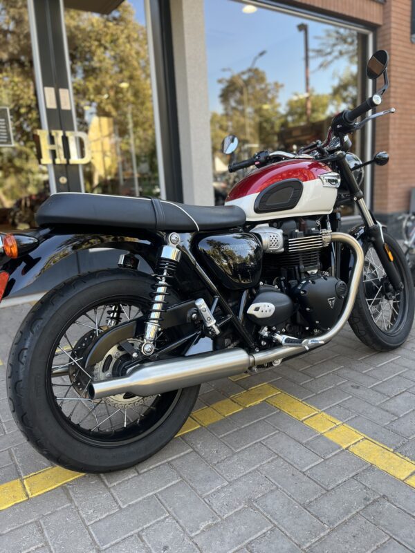TRIUMPH BONNEVILLE T100 - Imagen 16